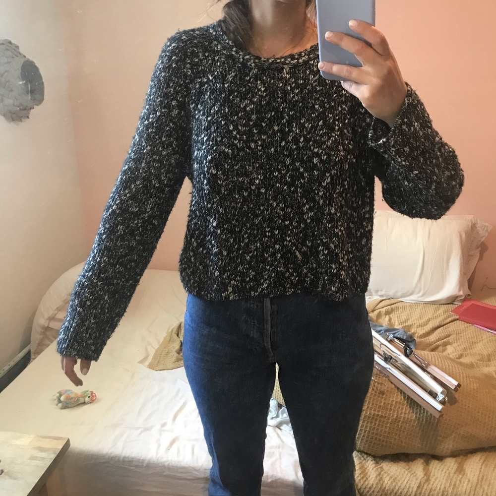 Forever 21 Black & White knit sweater